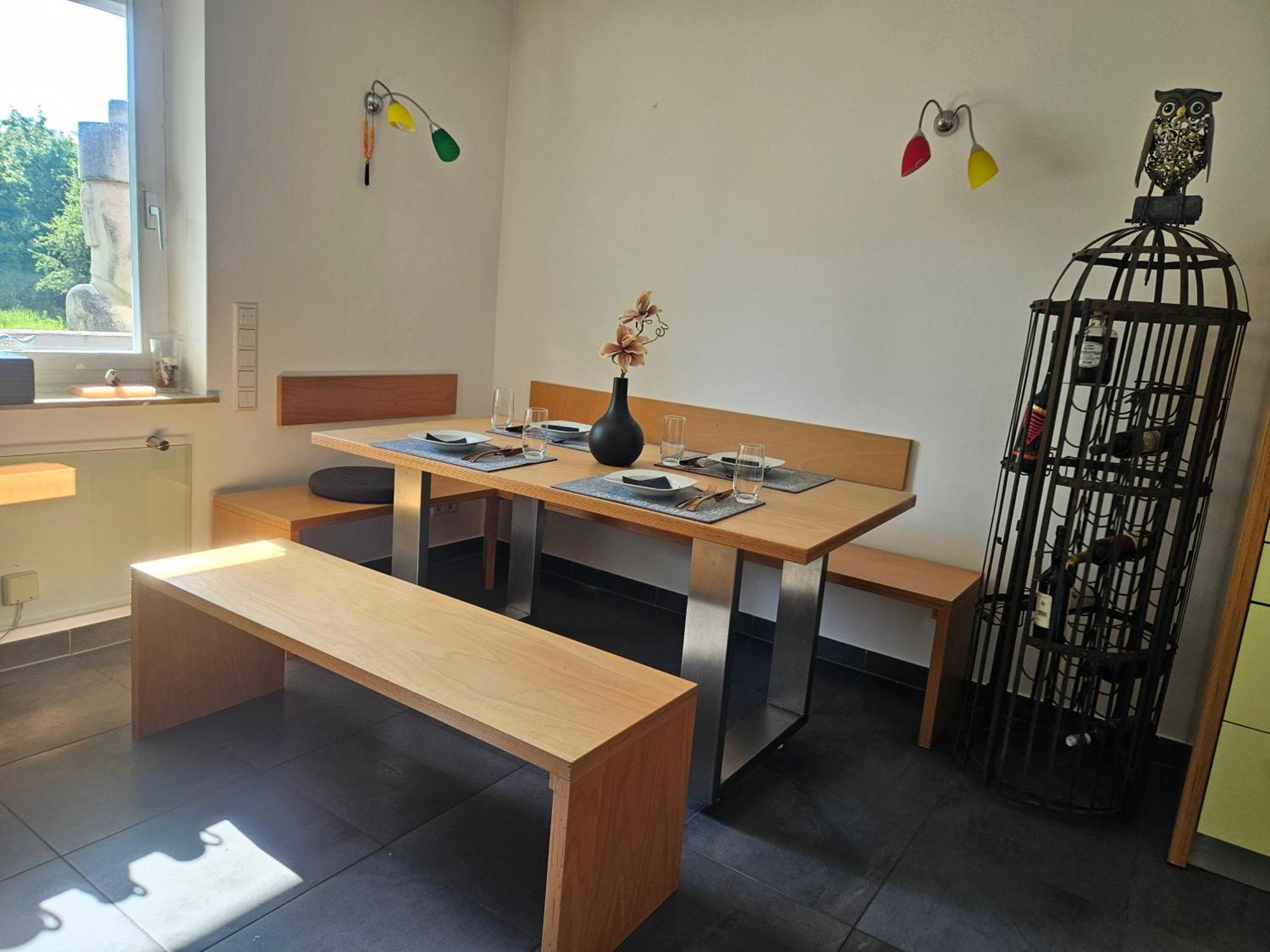 Moai - Exklusiver Rueckzugsort Fuer Geschaeftsreisen - Kostenloser Parkplatz, Wlan, Waschtrockner, Smart Tv, Qbo Essential, Ergonomischer Schreibtisch * Erlangen